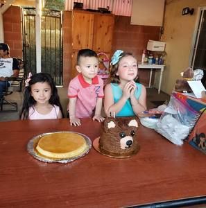 Meet your Posher, Efren